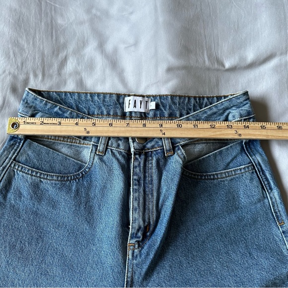 FAYT Jeans Women Size M Blue Regular Fit 100% Cotton W28 L28 Casual EUC - Picture 6 of 10